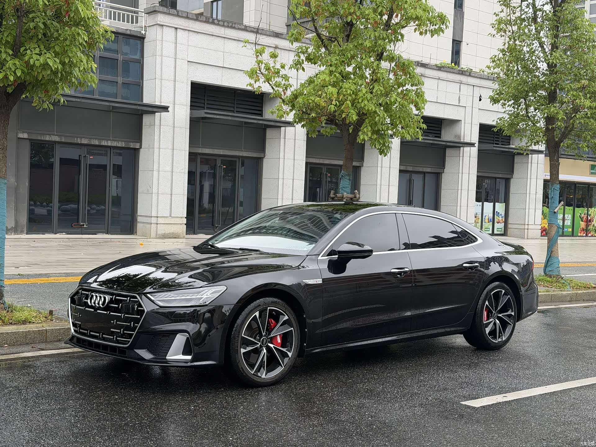 Audi A7L, 2024 1