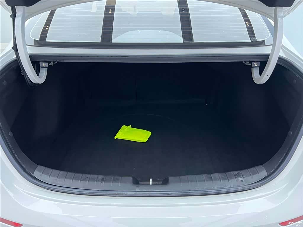 Kia K3, 2022 7