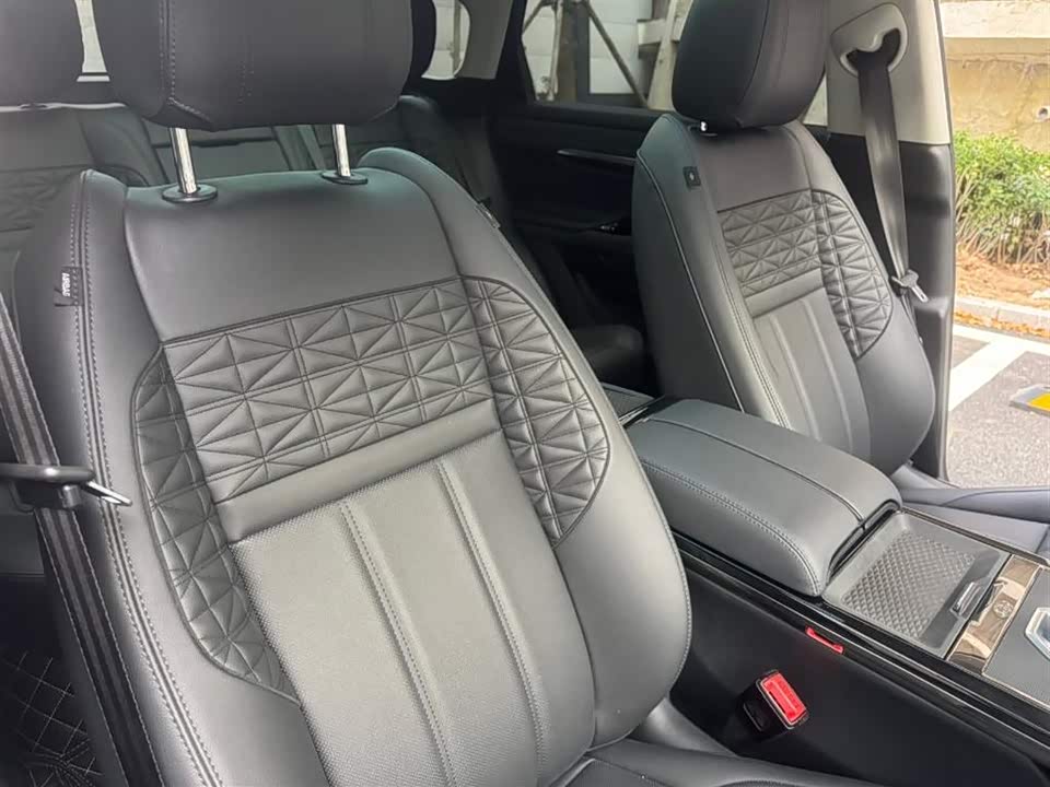 Land Rover Range Rover Aurora