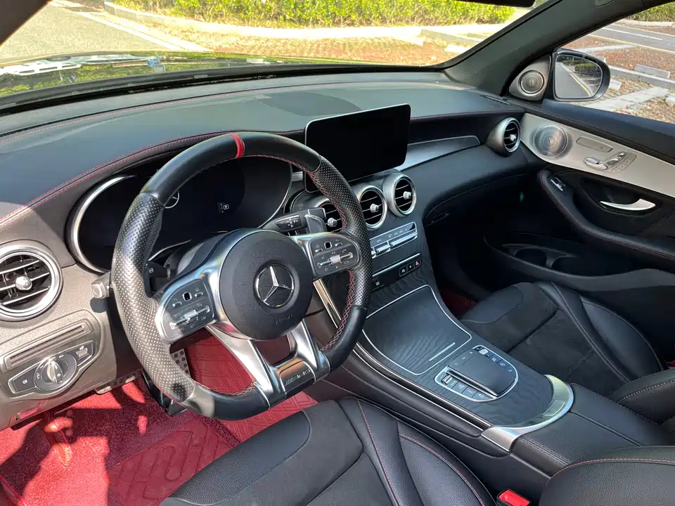 Mercedes-Benz GLC AMG