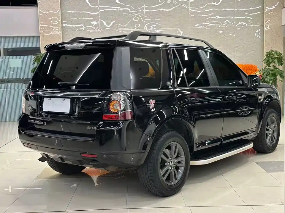 Land Rover Freelander 2