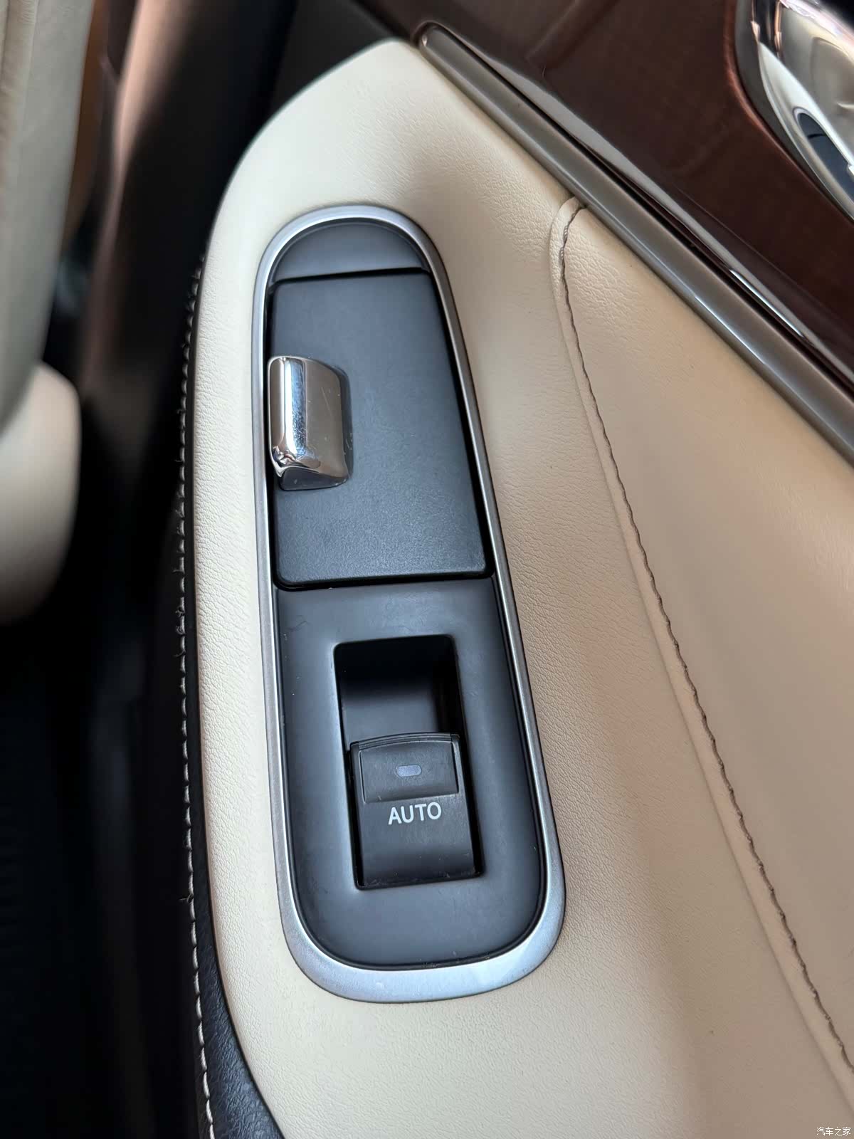 Toyota Crown, 2016 17