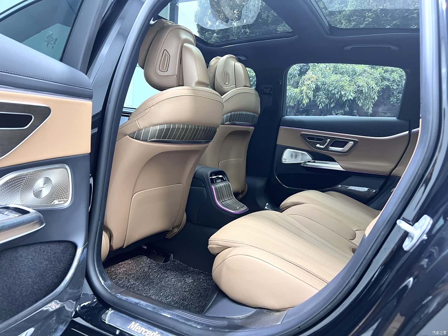 Mercedes-Benz E-Class, 2025 все фото