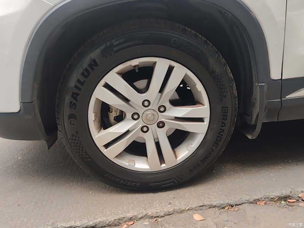 Changan CS75, 2014 23