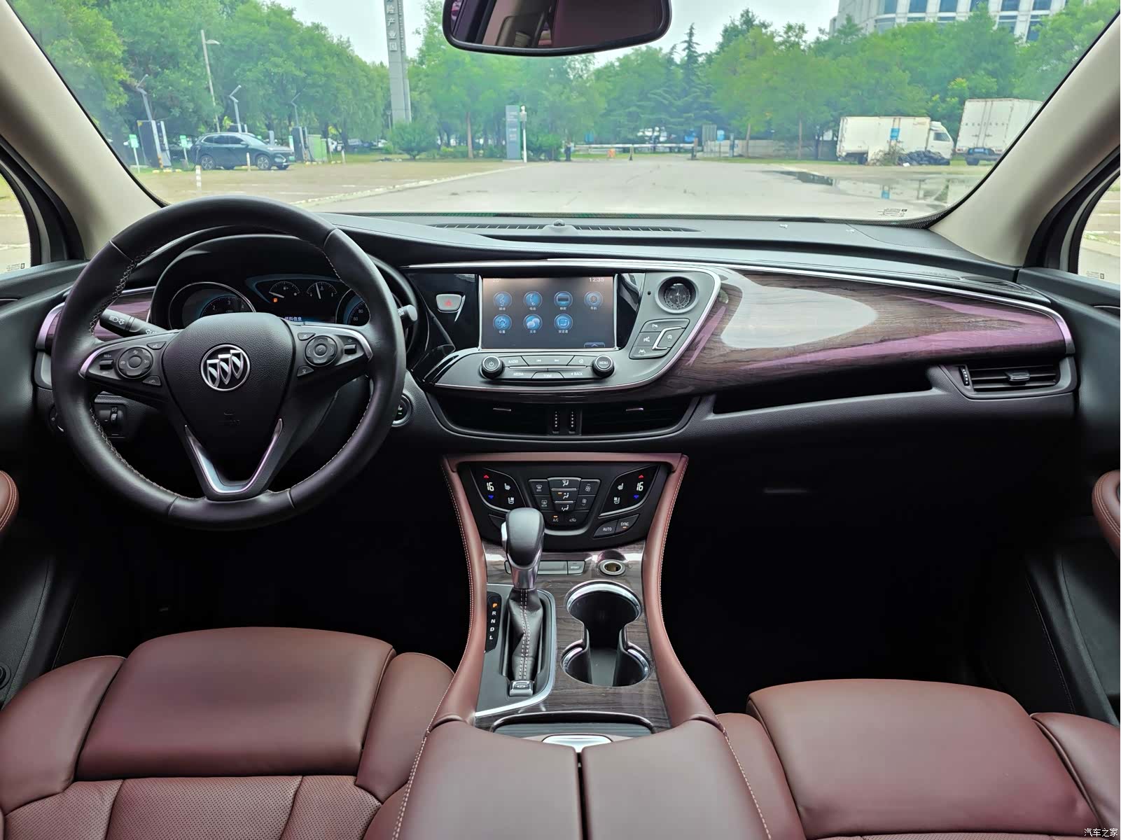 Buick Envision Plus, 2017 все фото
