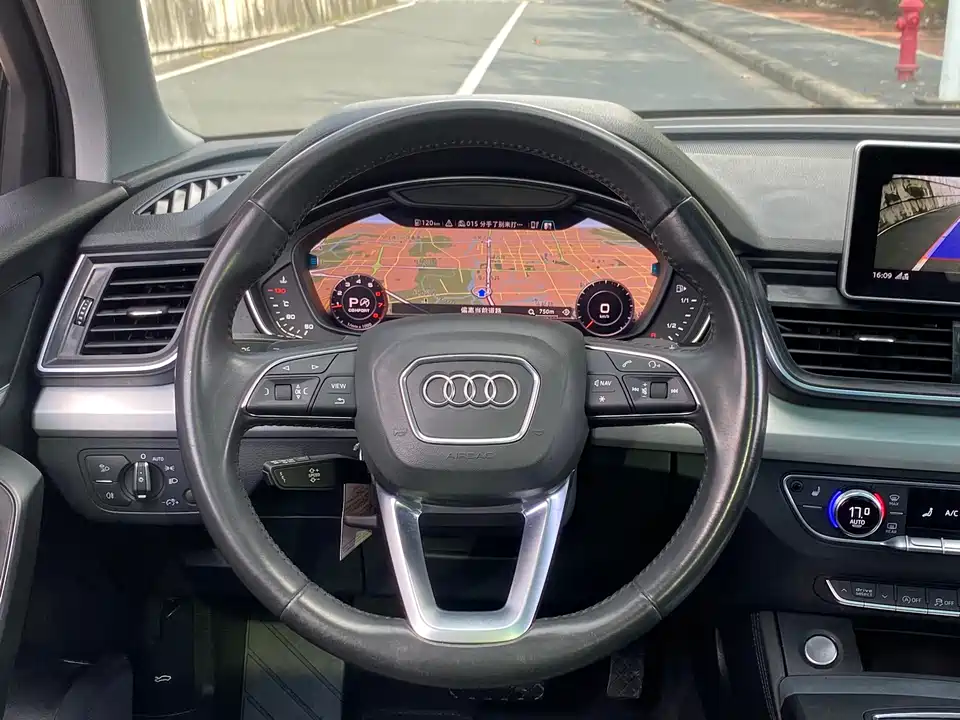 Audi Q5L