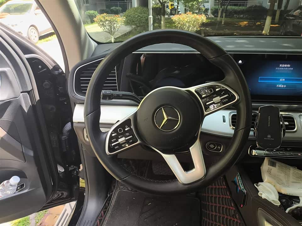 Mercedes-Benz GLE Mercedes-Benz GLE