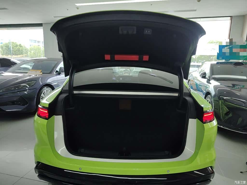 BYD Han, 2025 19