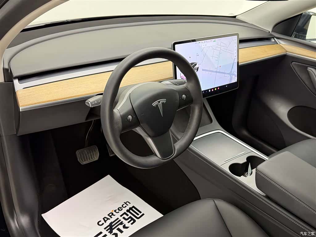Tesla Model Y, 2021 9