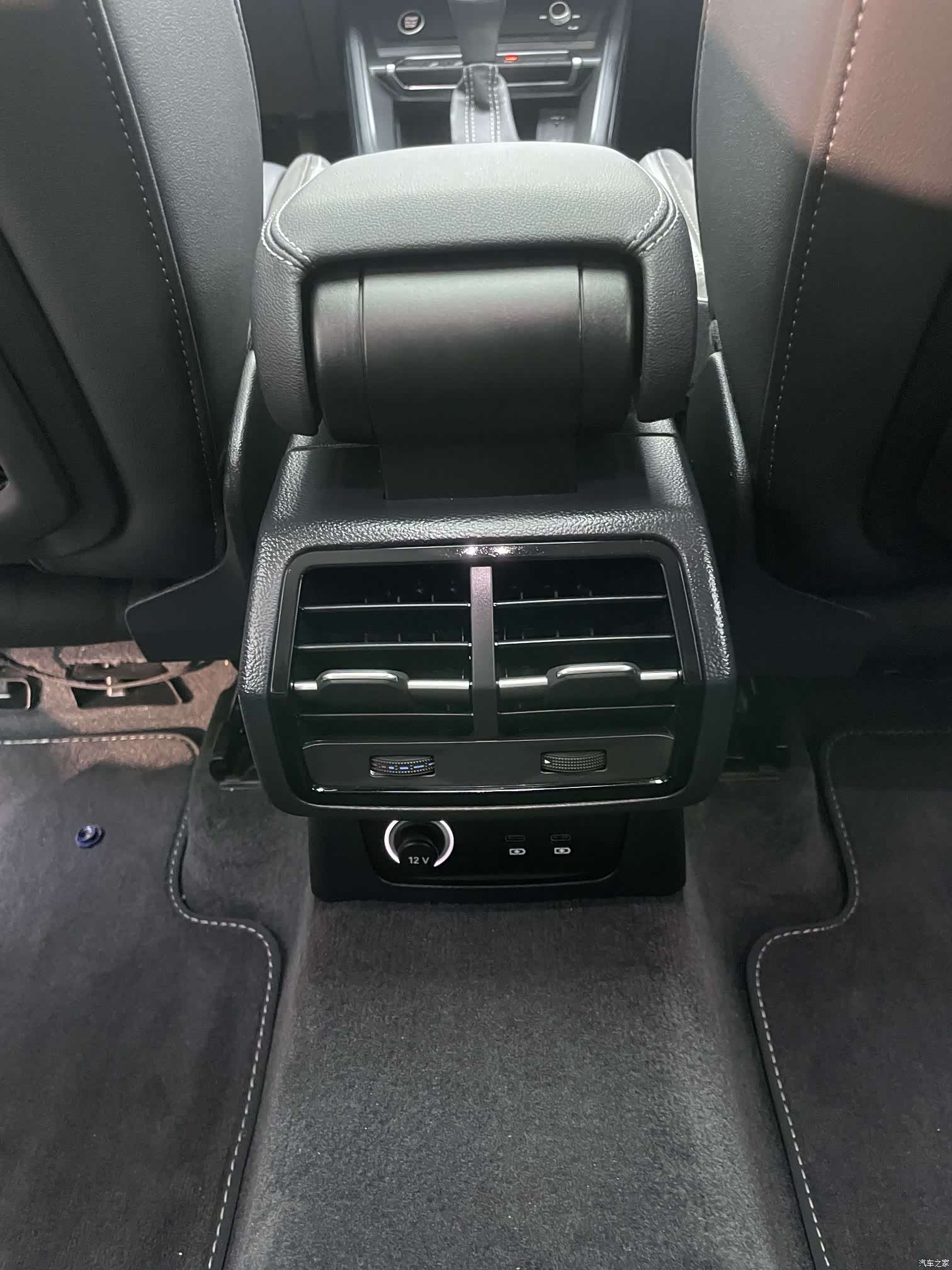 Audi Q3, 2022 24
