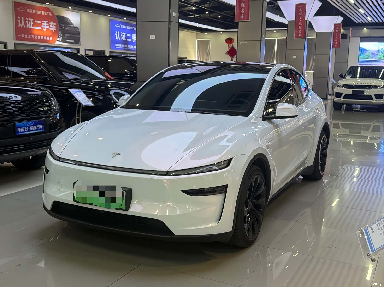 Tesla Model Y, 2025 1