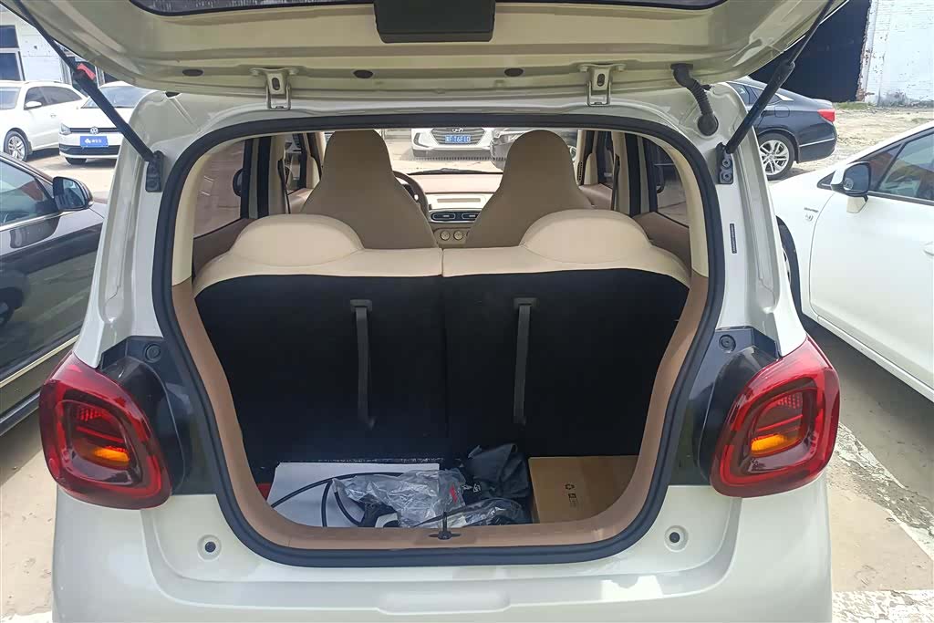 Wuling MINIEV, 2025 4