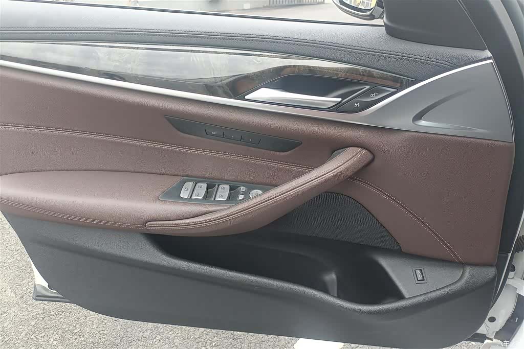BMW 5 Series, 2018 7