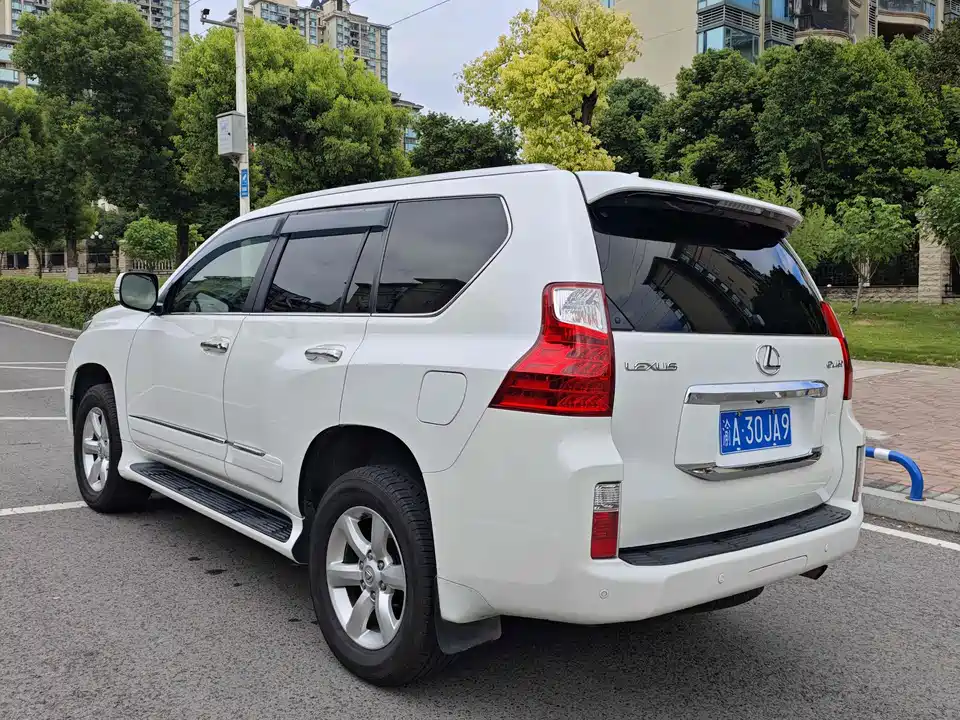 Lexus GX