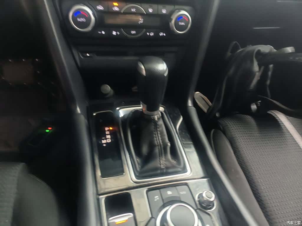 Mazda Mazda3, 2018 14