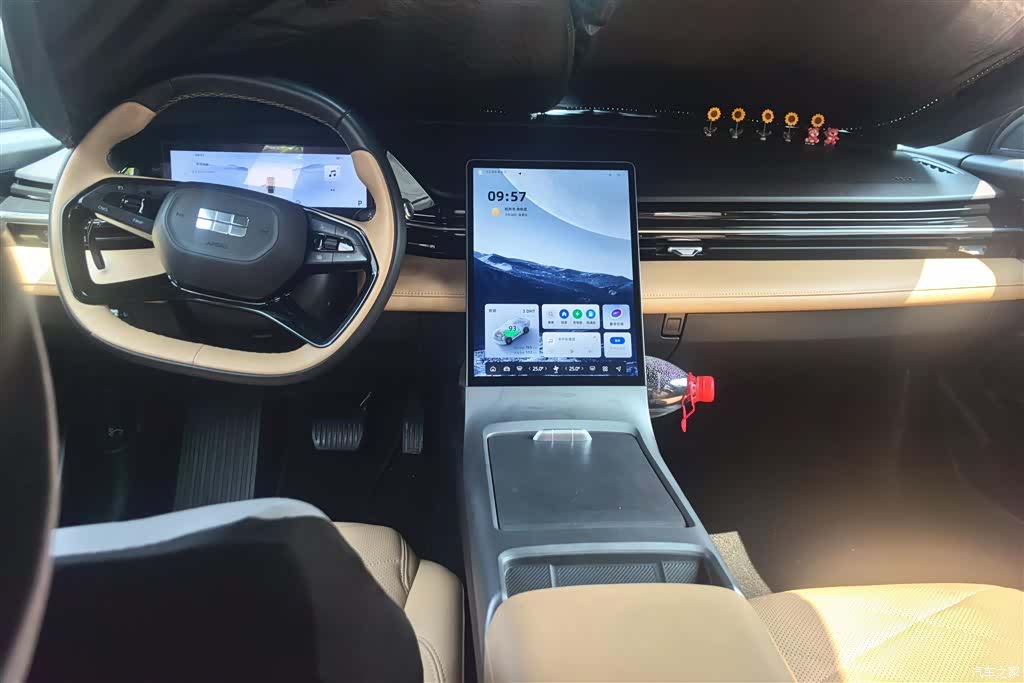 Geely Galaxy L6, 2024 16