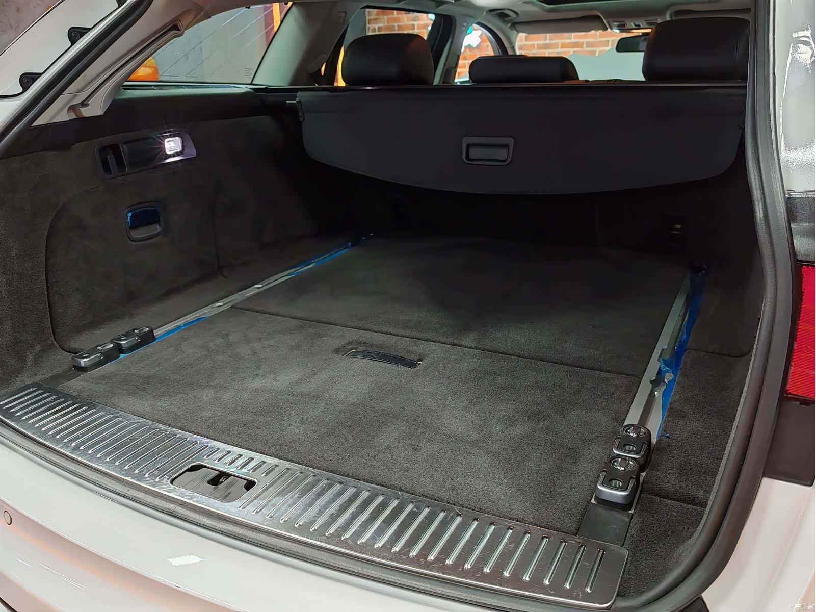 Jaguar XF, 2015 15