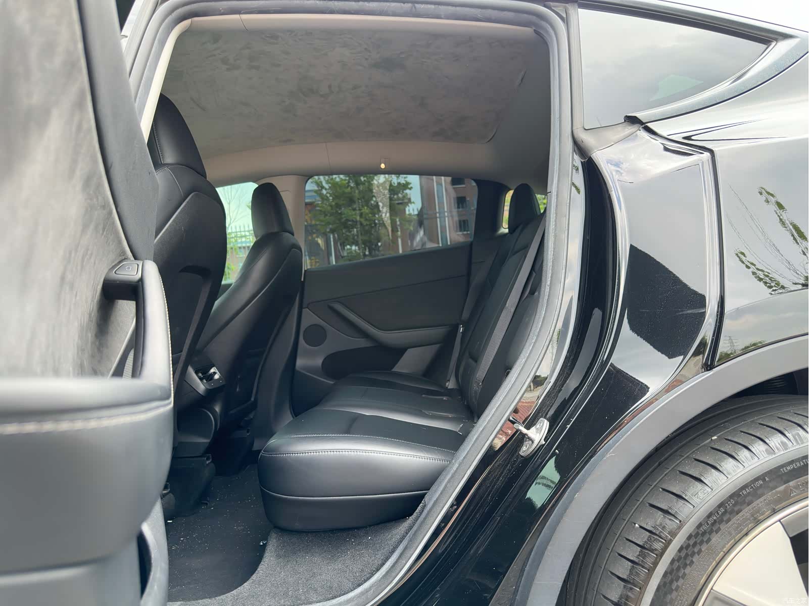 Tesla Model Y, 2022 8