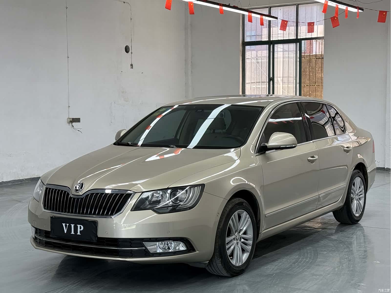 Skoda Superb, 2014 1