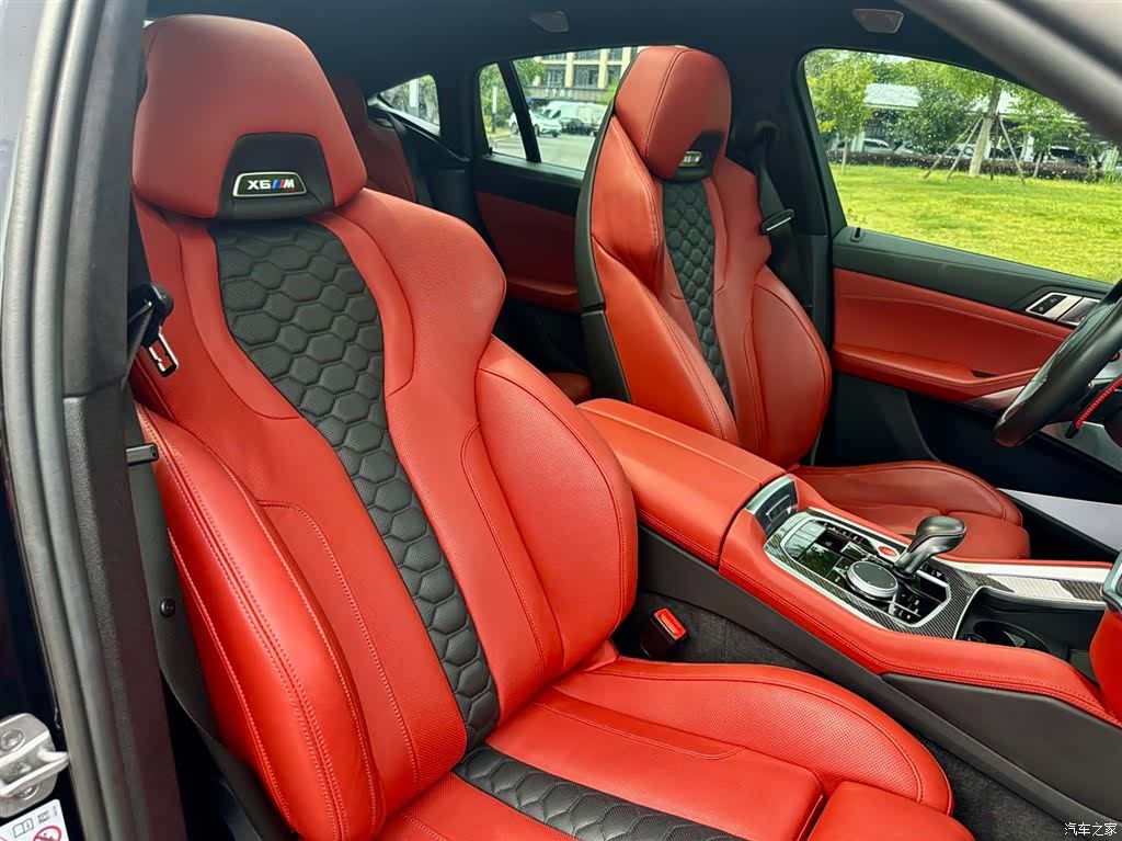 BMW X6, 2024 10