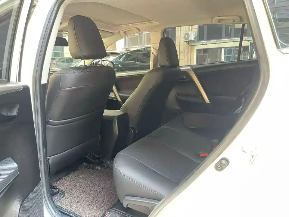 Toyota RAV4 Rongfang