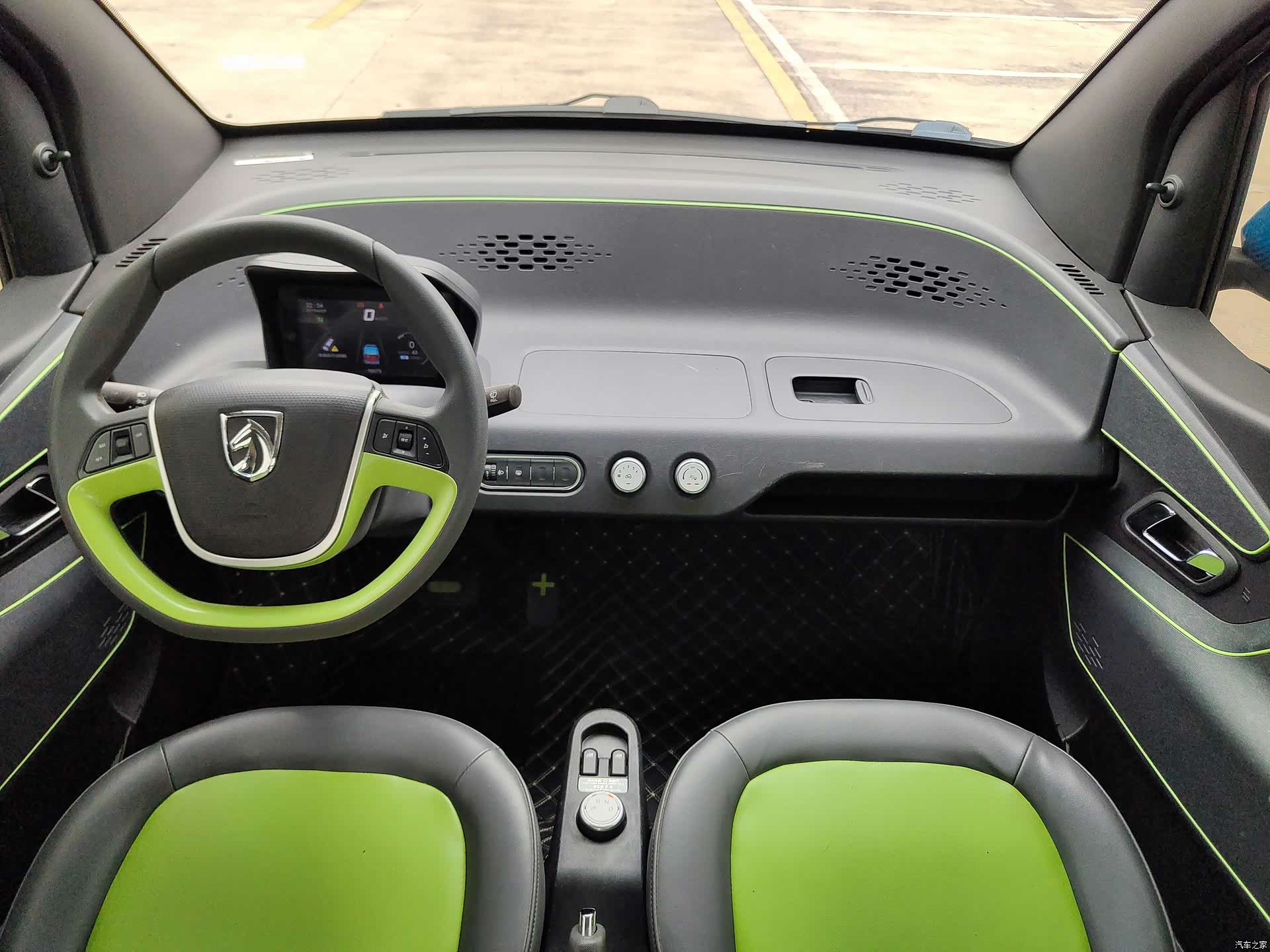 Wuling E100, 2021 9