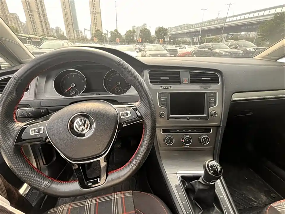Volkswagen golf