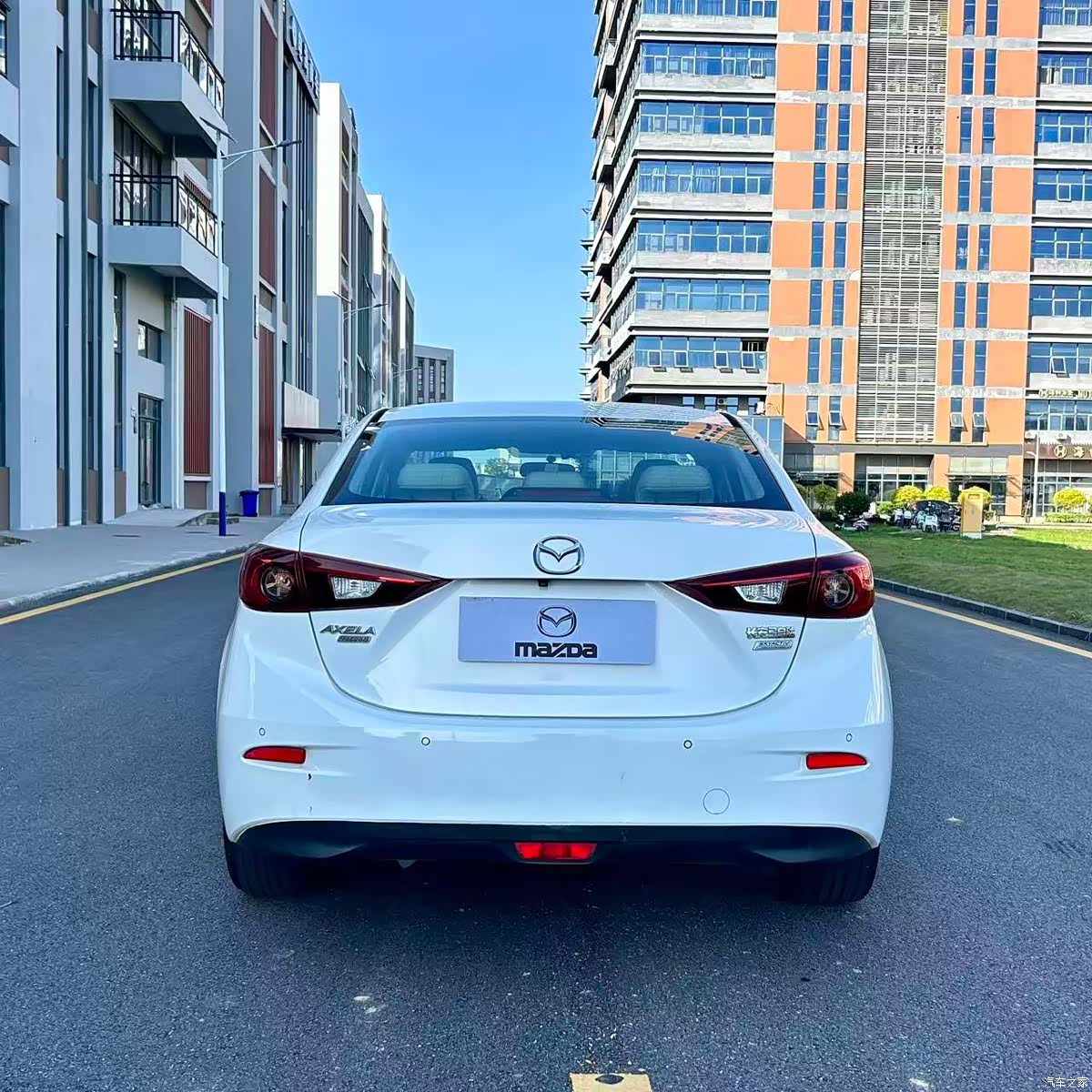 Mazda Mazda3, 2014 8