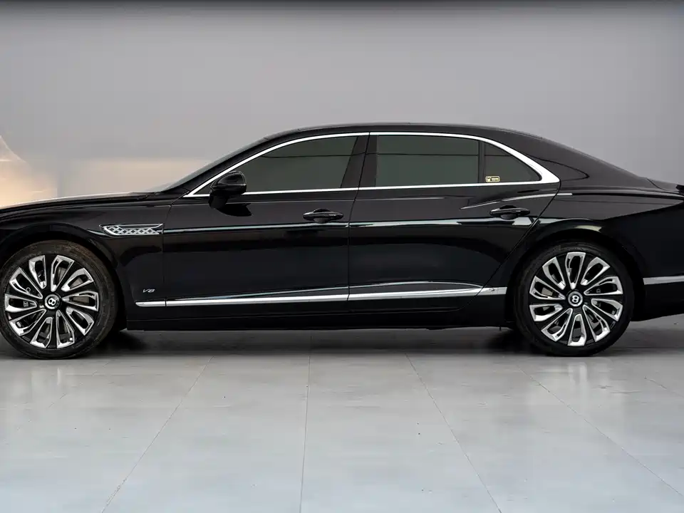 Bentley Flying