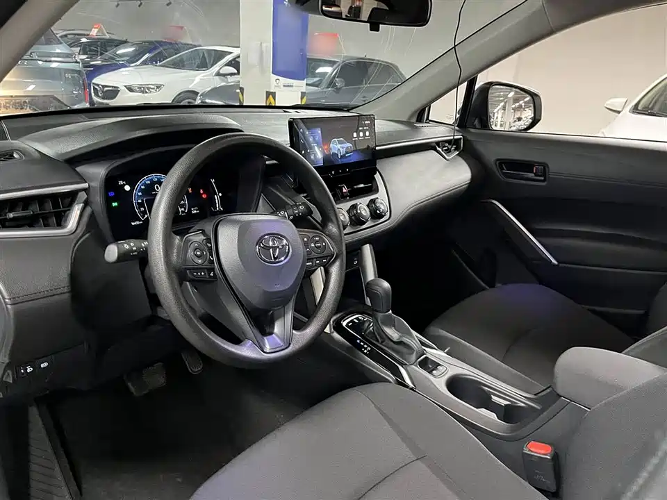 Toyota Corolla Sharp amplifier