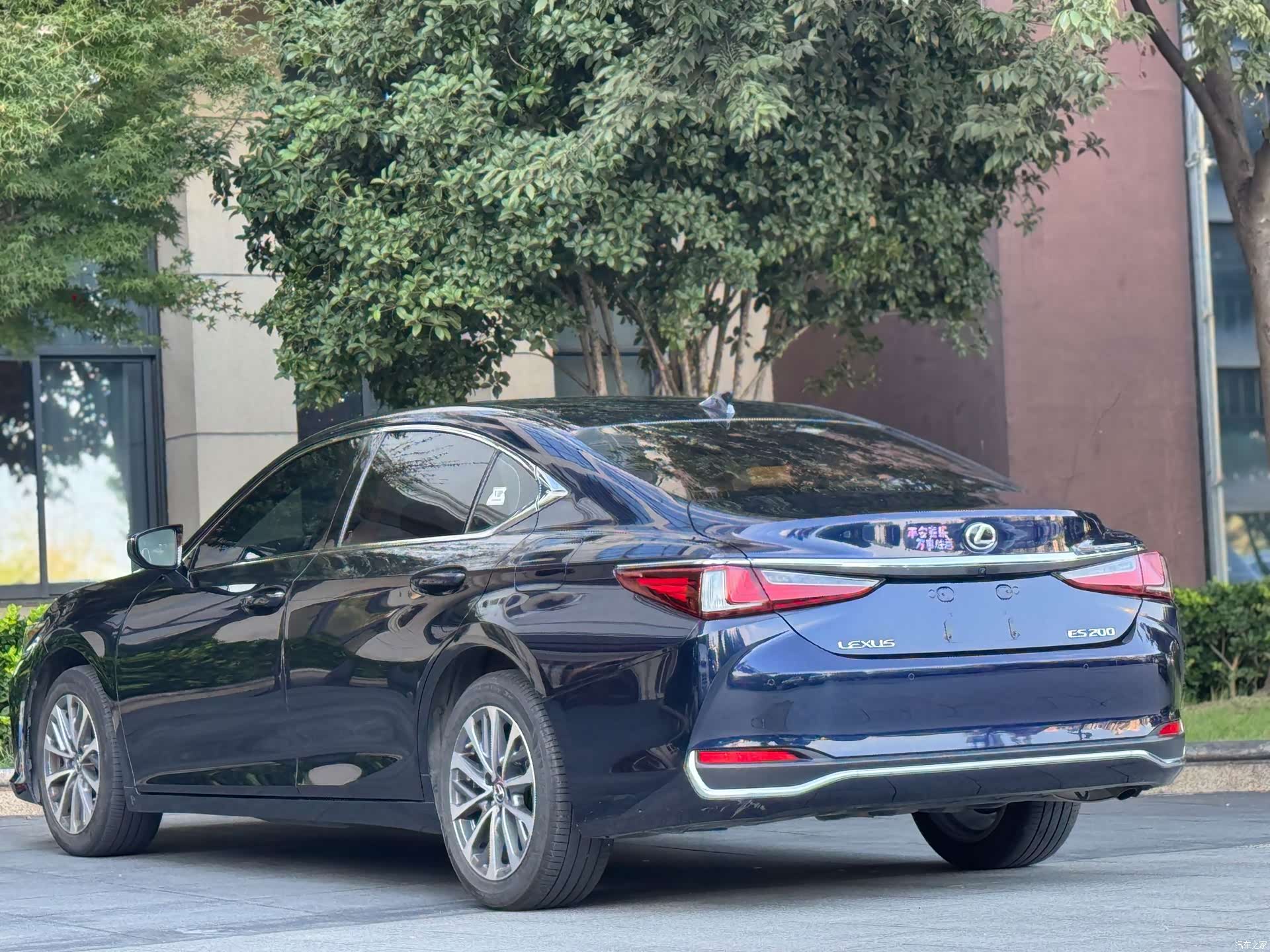 Lexus ES, 2021 14
