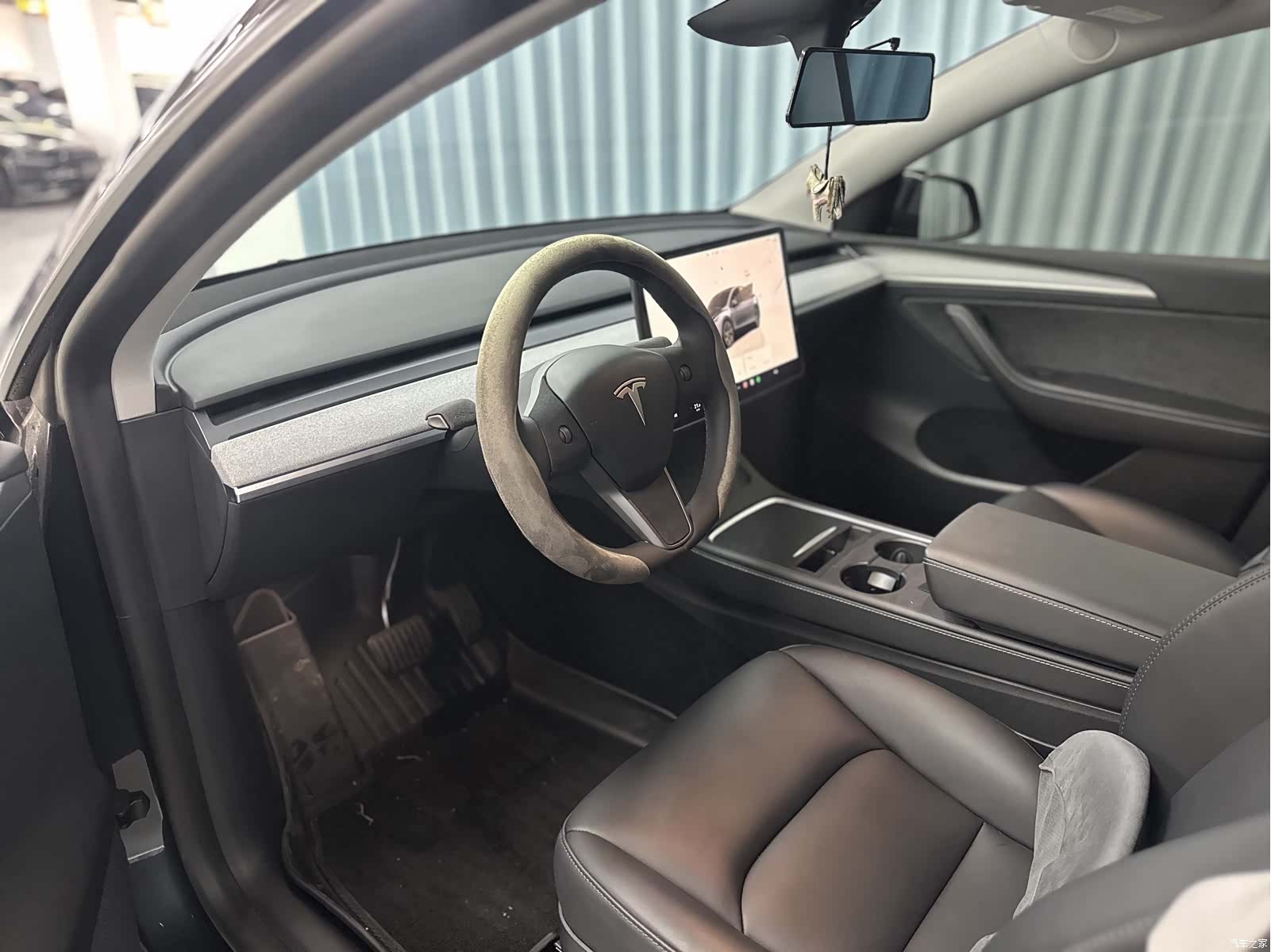 Tesla Model Y, 2024 3