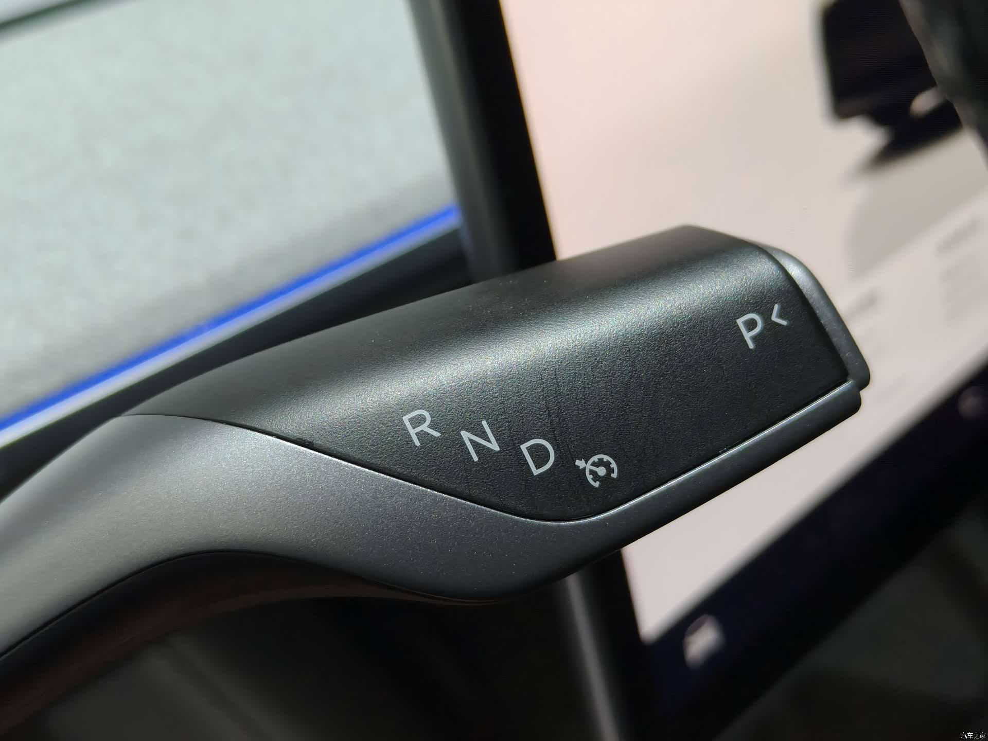 Tesla Model Y, 2023 7
