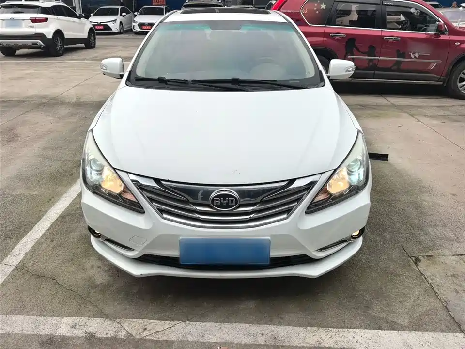 BYD G5