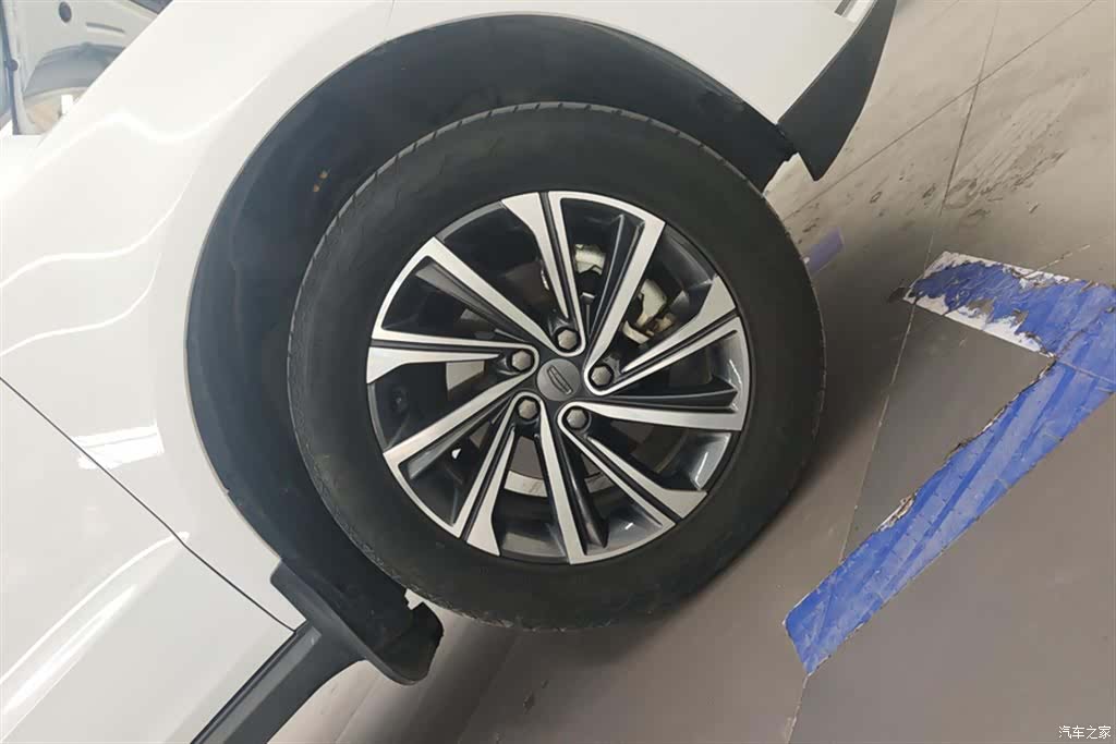 Geely X6, 2020 6