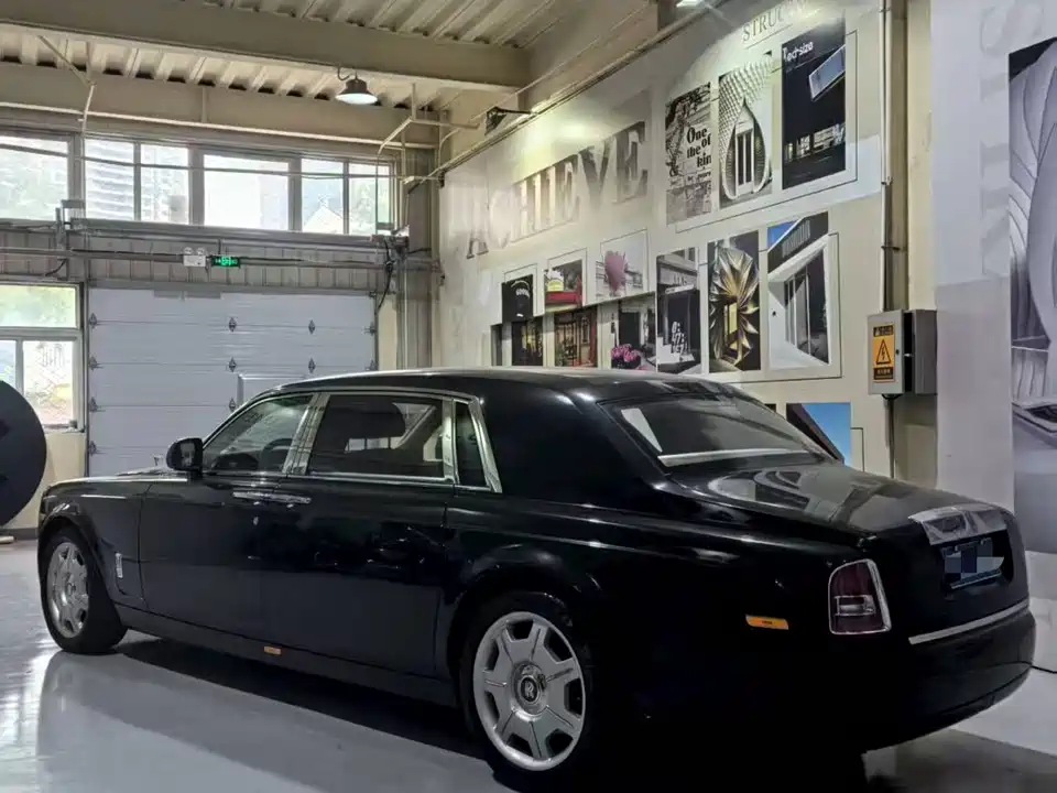 Rolls-Royce Phantom