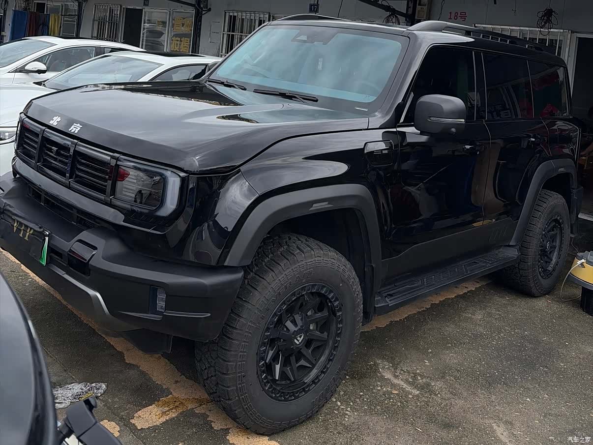 BAIC BJ40, 2025 1