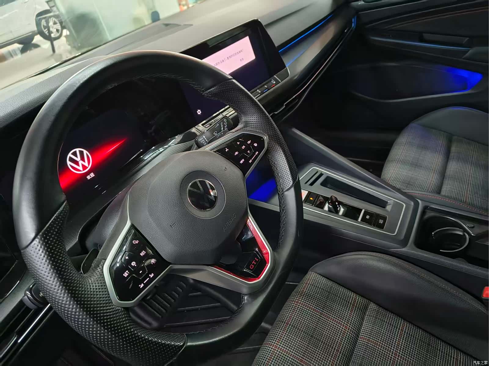 Volkswagen Golf, 2022 4