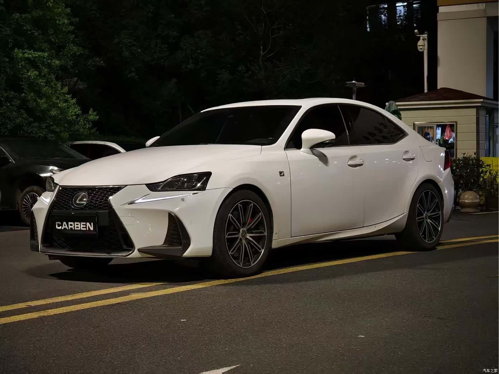 Lexus IS, 2017 1
