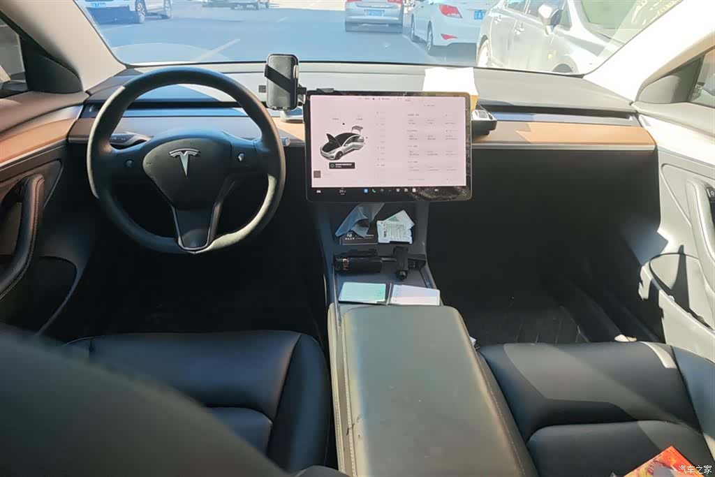 Tesla Model 3, 2021 12