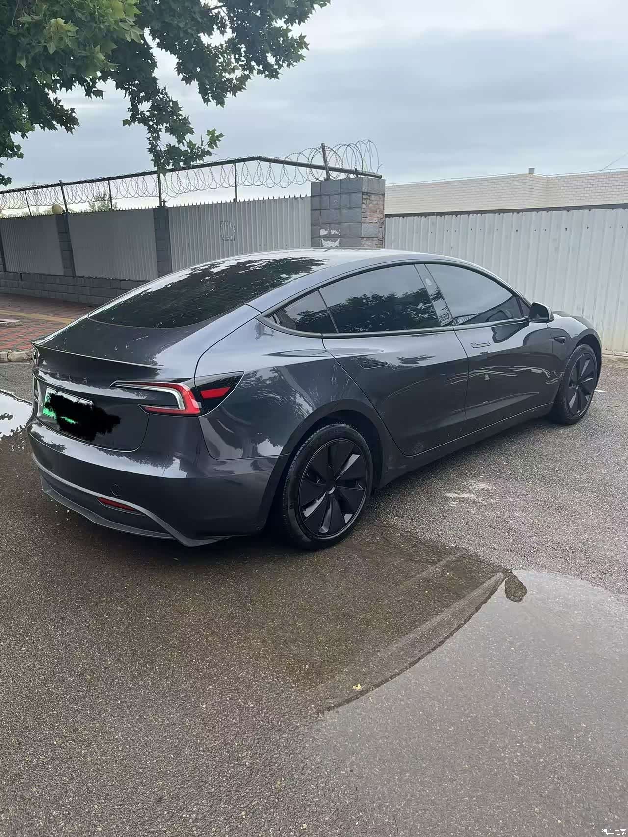 Tesla Model 3, 2024 4