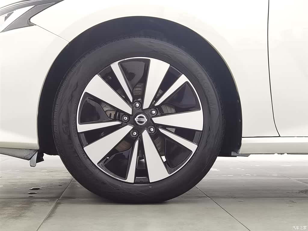 Nissan Teana, 2022 17