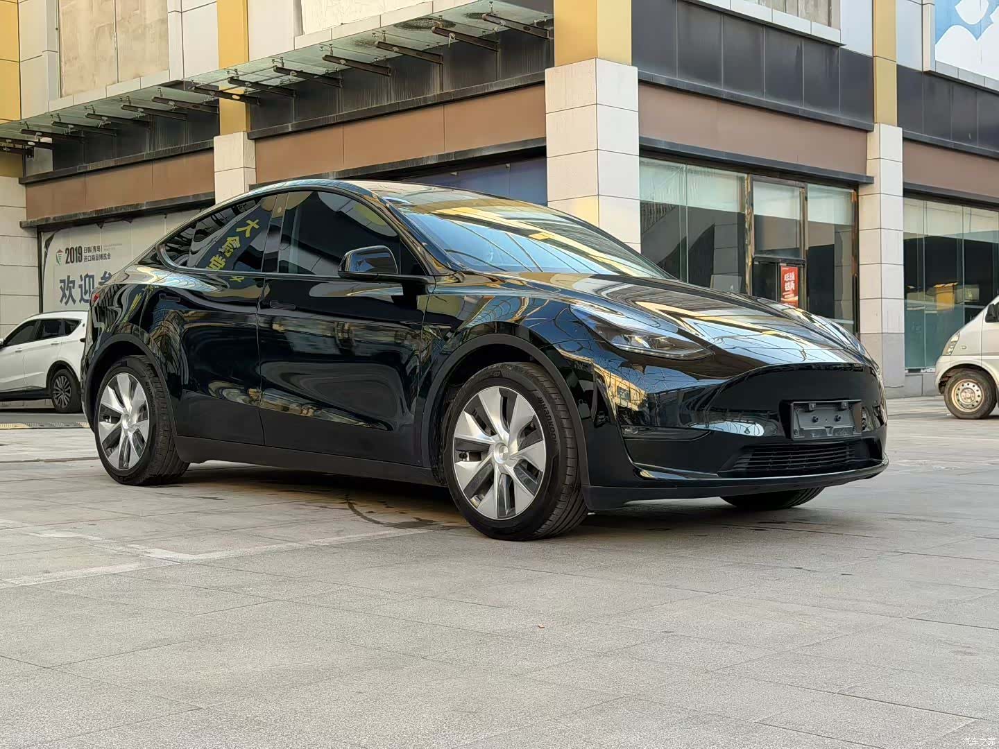 Tesla Model Y, 2023 2
