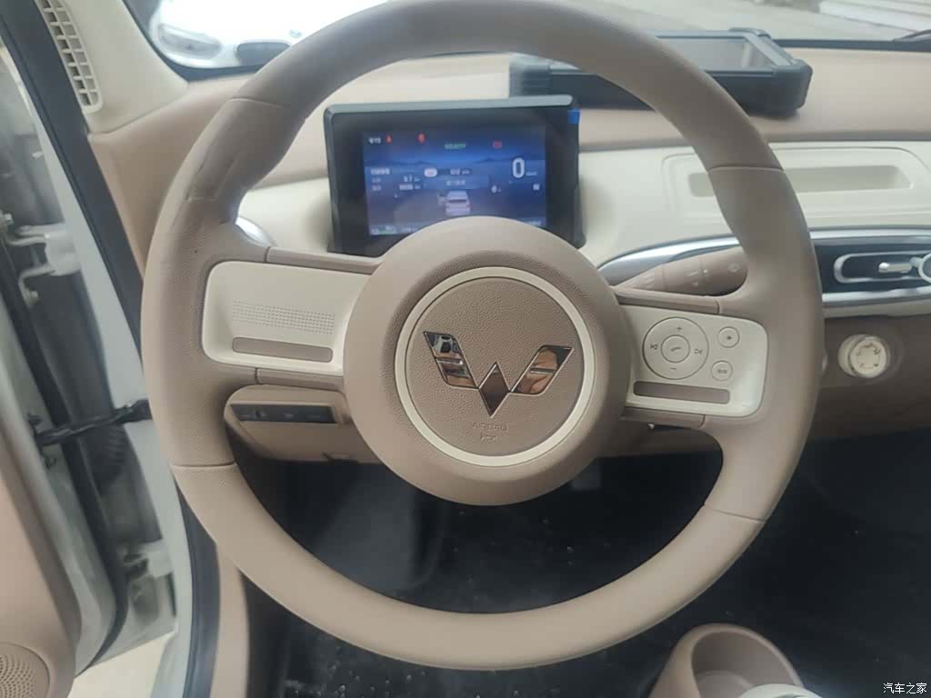 Wuling MINIEV, 2025 11