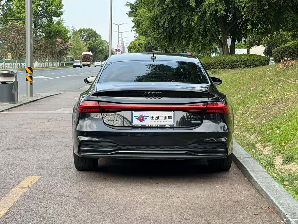 Audi A7L, 2023 все фото