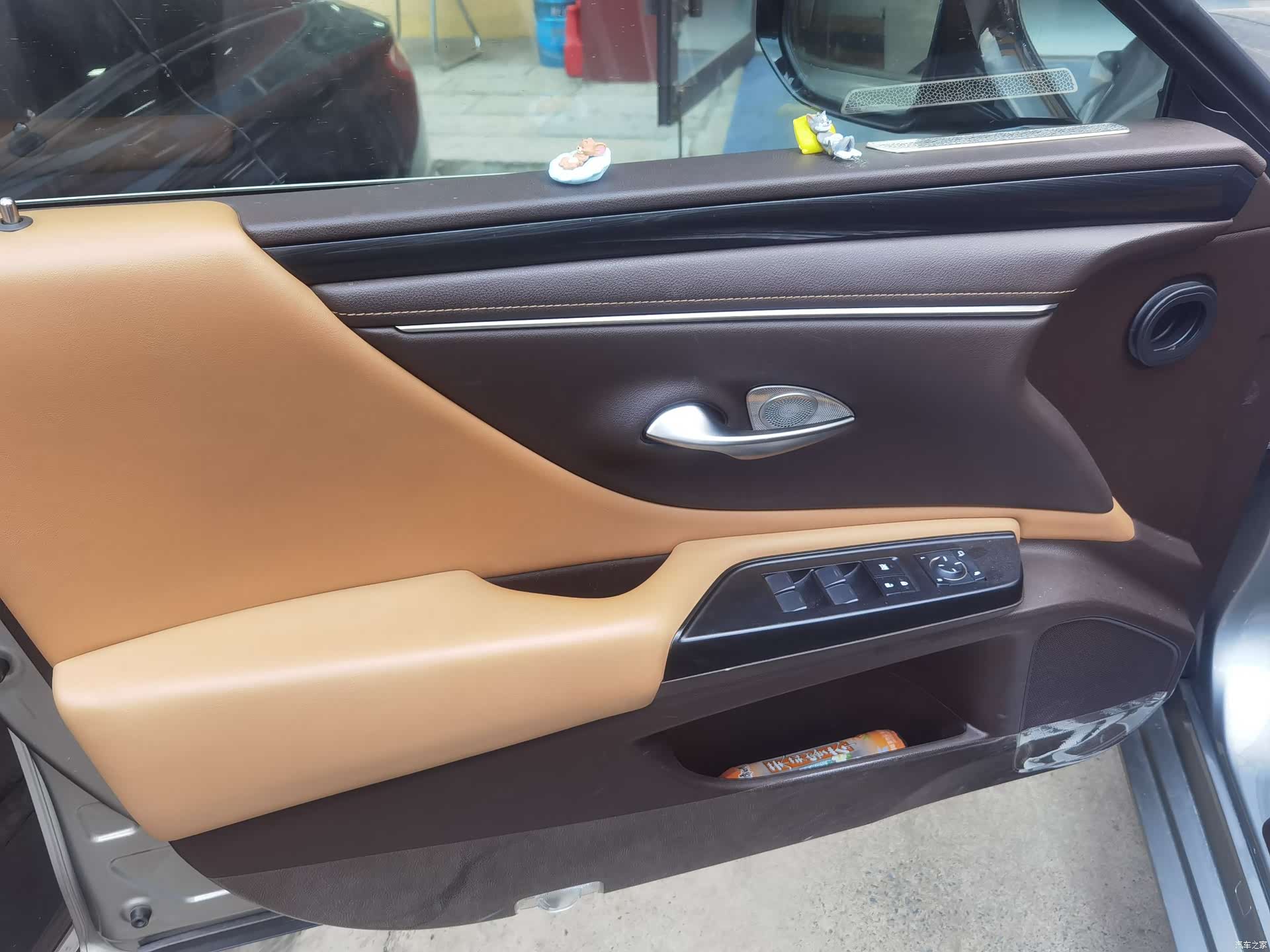 Lexus ES, 2019 13