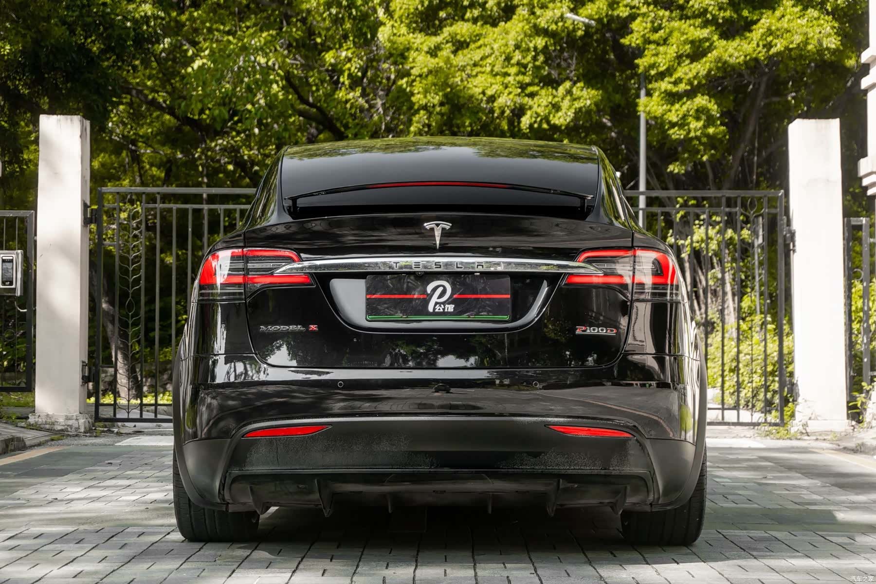 Tesla Model X, 2017 все фото