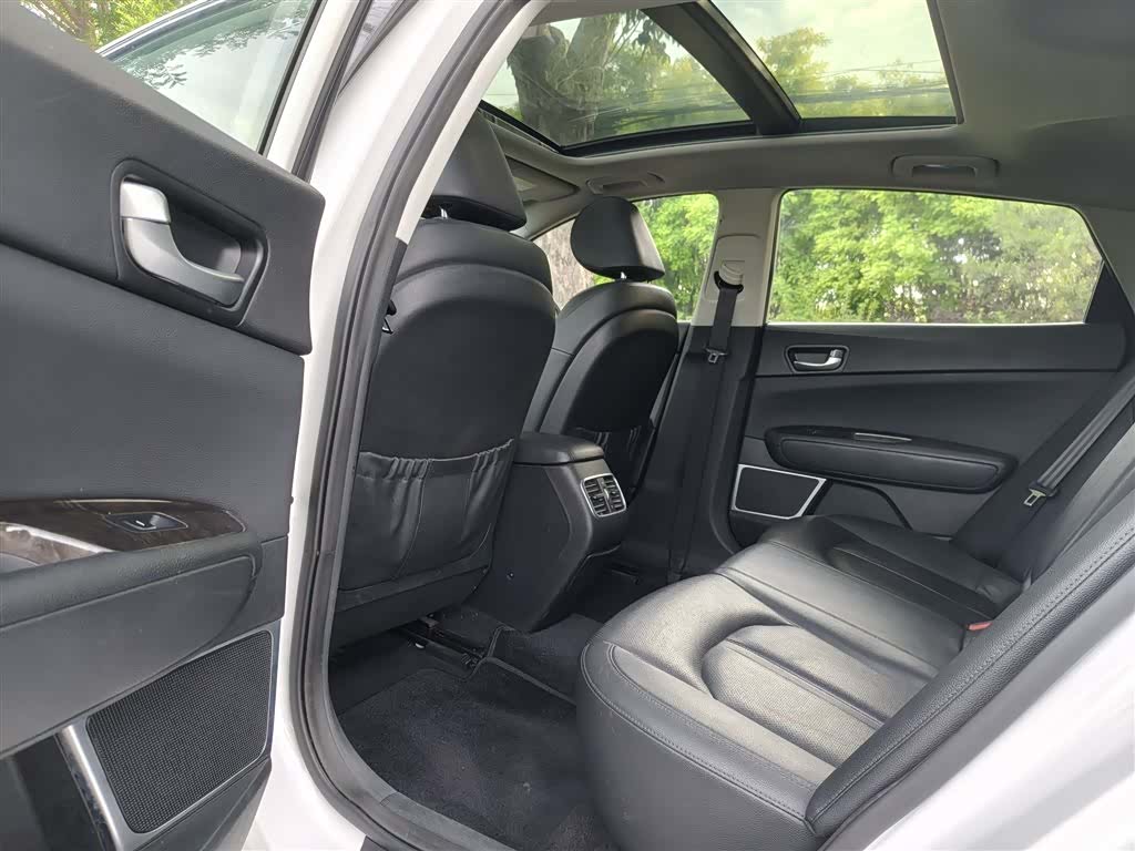 Kia K5, 2017 13