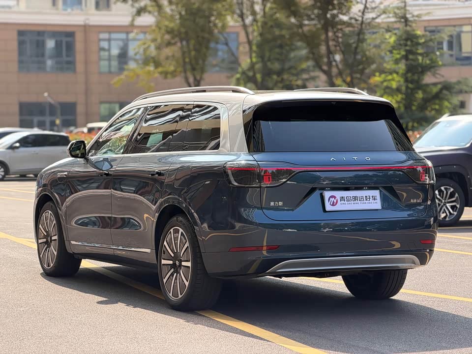 AITO Ask the world M9