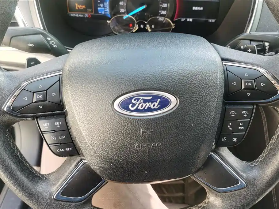 Ford Taurus